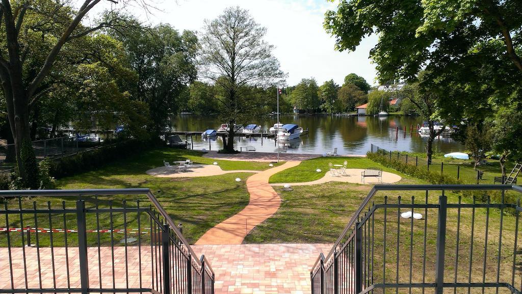 Haus Am See Берлин Екстериор снимка